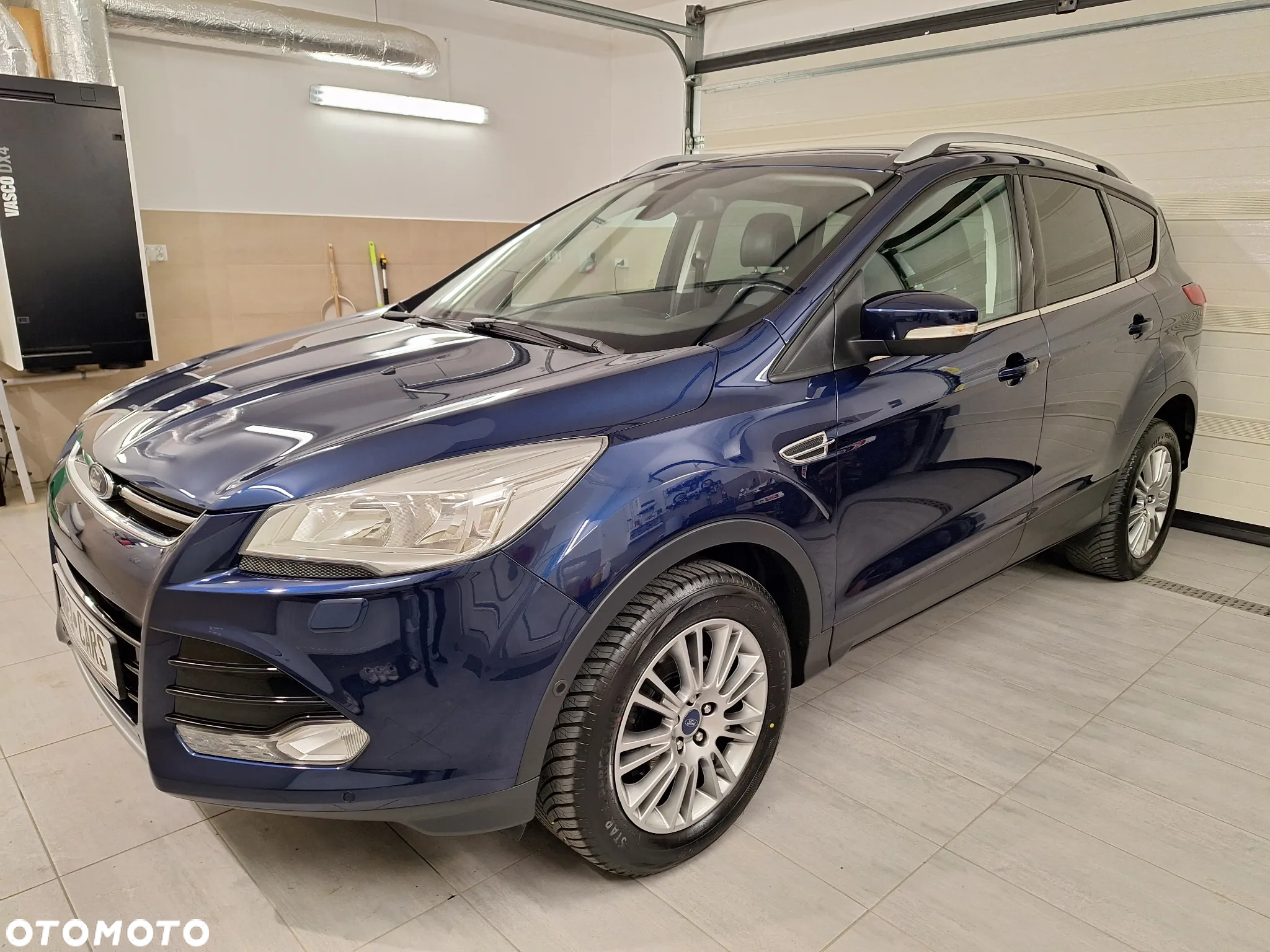 Ford Kuga 1.6 EcoBoost 2x4 Titanium - 5