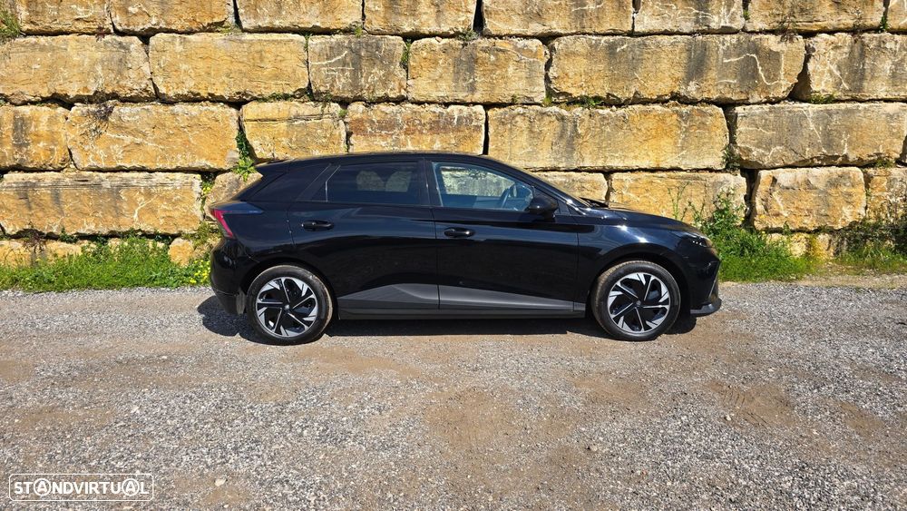 MG MG4 64 kWh Luxury - 4