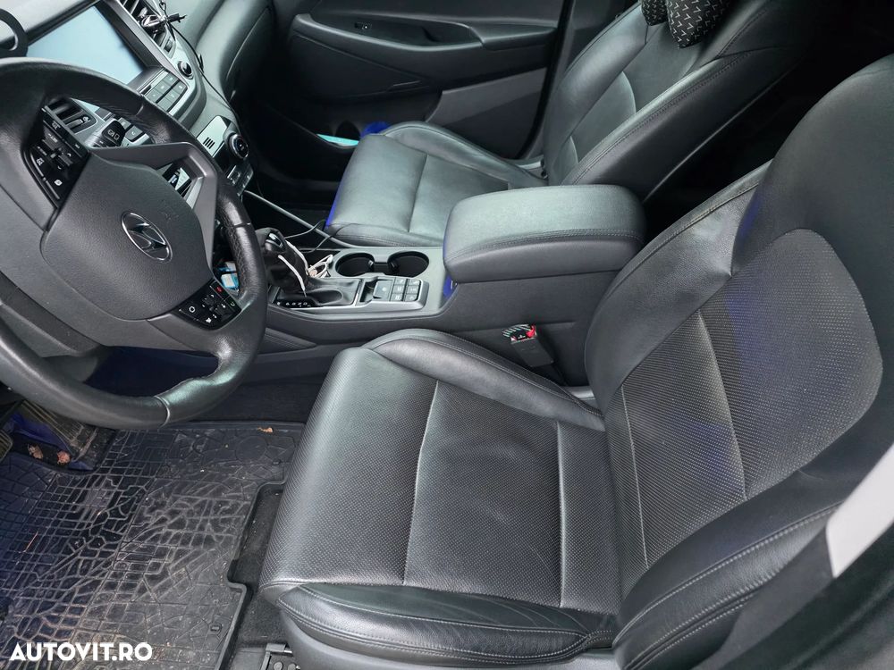 Hyundai Tucson 2.0 CRDI 4WD 6AT Luxury Pack+ - 10