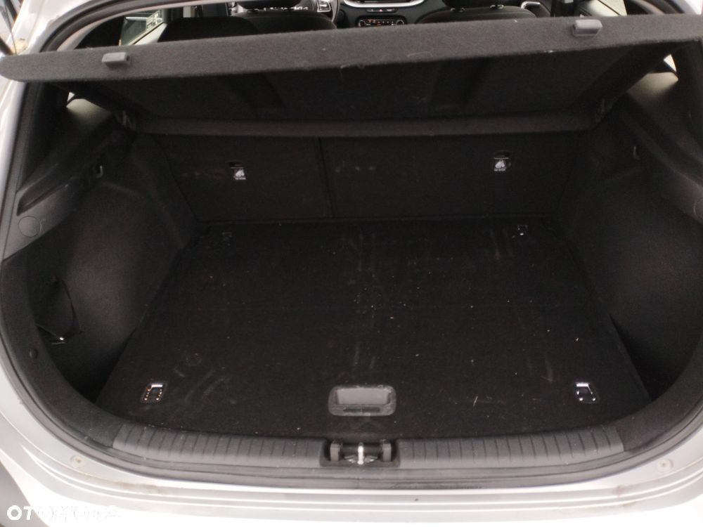 Kia Ceed 1.5 T-GDI M - 16