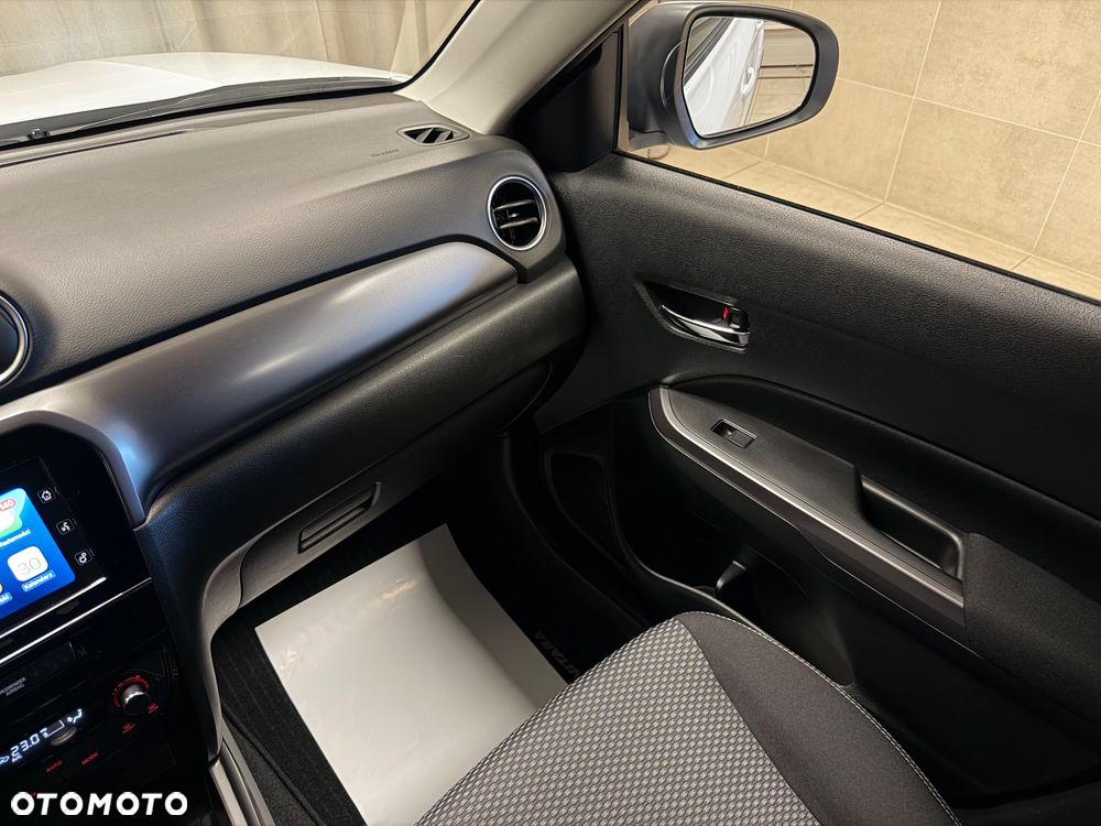 Suzuki Vitara 1.4 Boosterjet SHVS Premium 2WD - 24