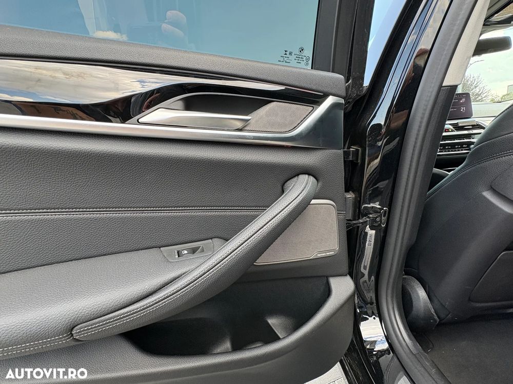 BMW Seria 5 520i AT MHEV - 19