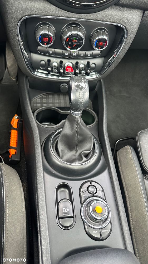 MINI Clubman Cooper D Untold Edition - 15