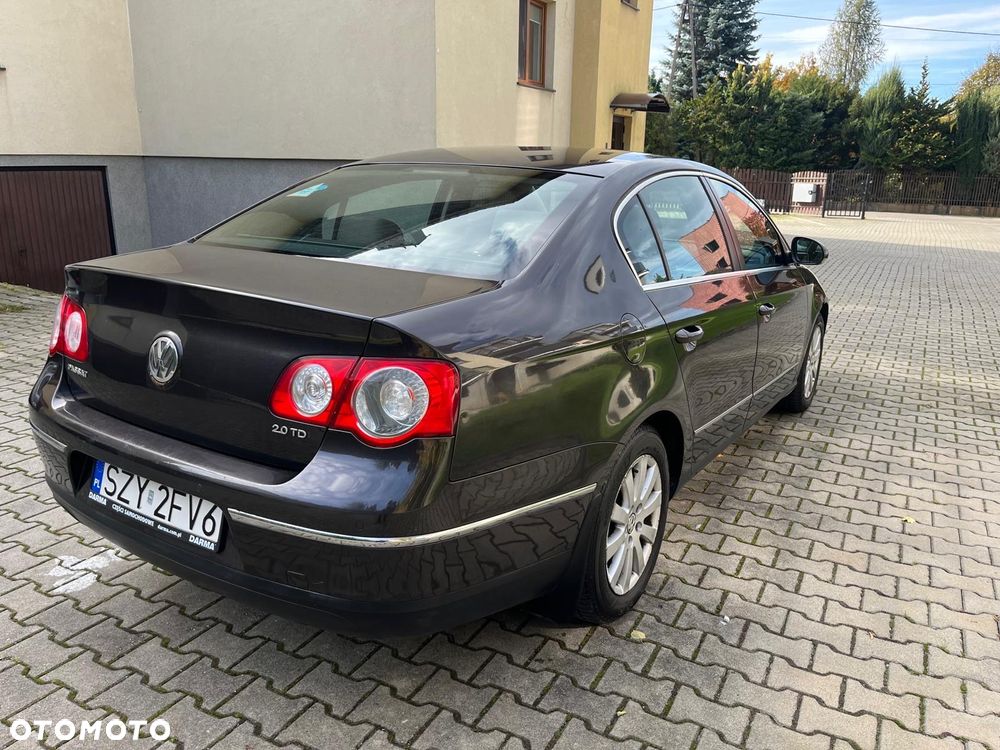 Volkswagen Passat - 3