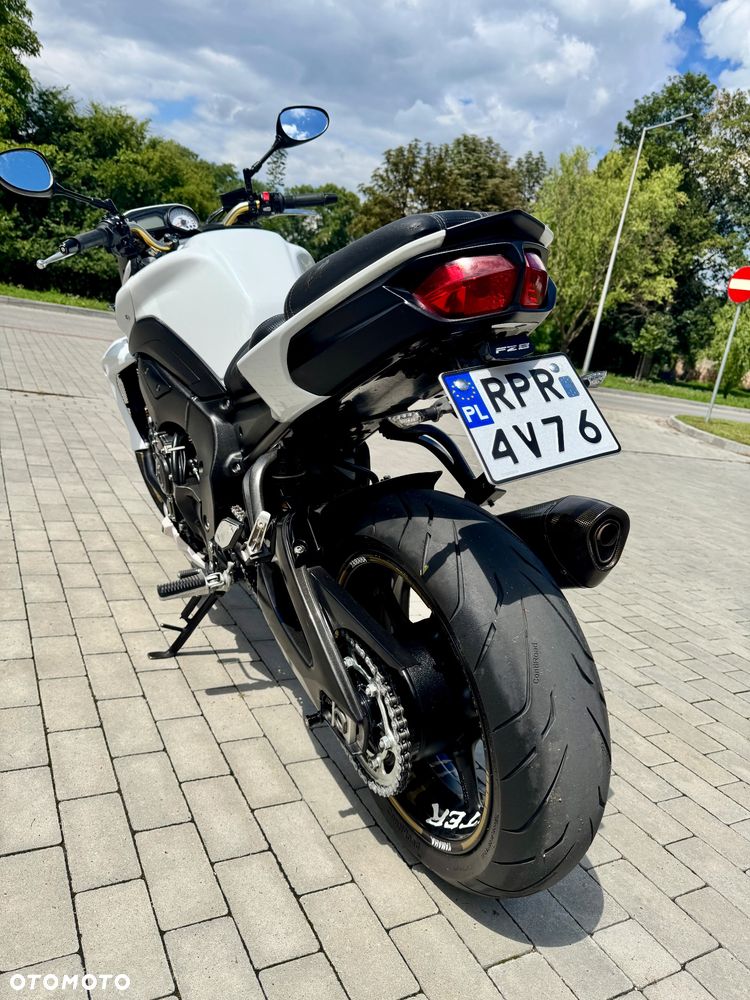 Yamaha FZ8 - 8
