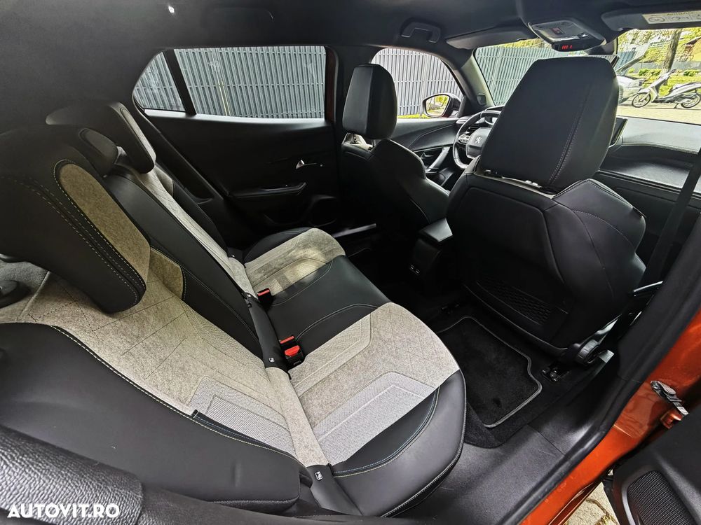 Peugeot 2008 156 GT Exclusive - 12