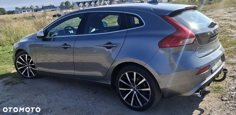 Volvo V40 D2 Drive-E R-Design Kinetic - 3