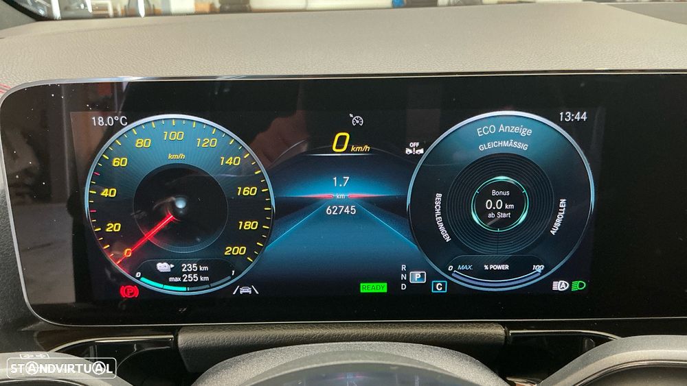 Mercedes-Benz EQA 250+ AMG Line - 14