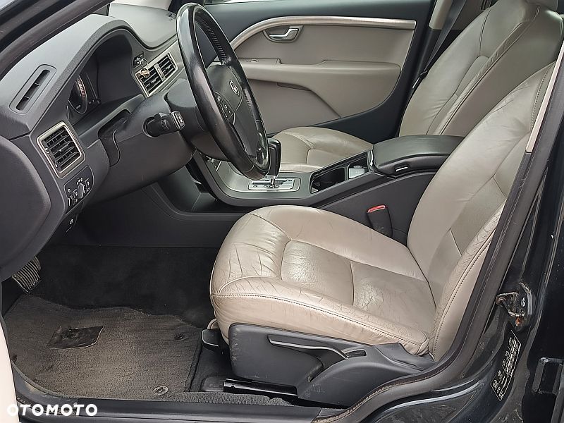 Volvo V70 D5 DPF Momentum - 24