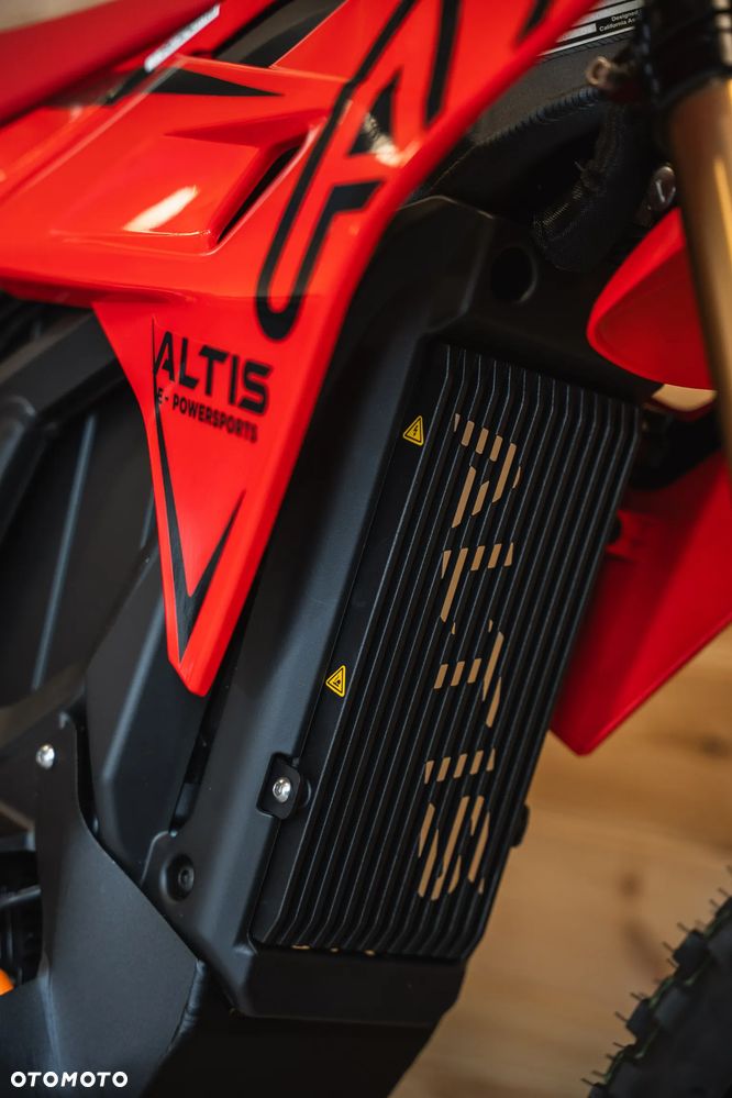 Altis Powersports Sigma - 13