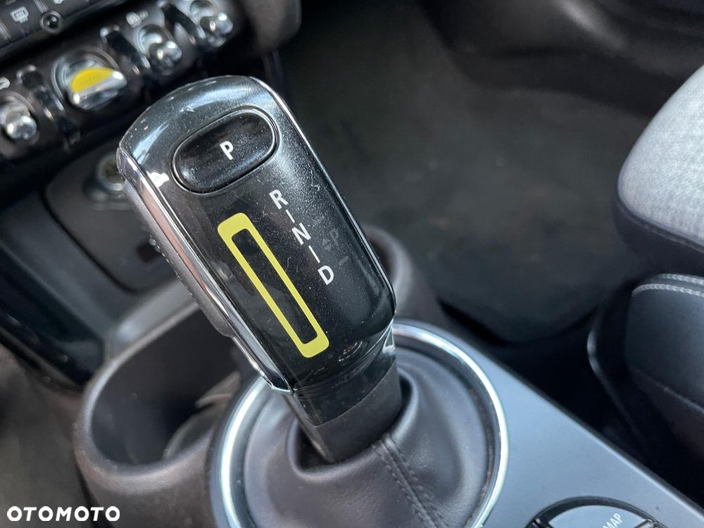 MINI Cooper SE Electric Trim - 13