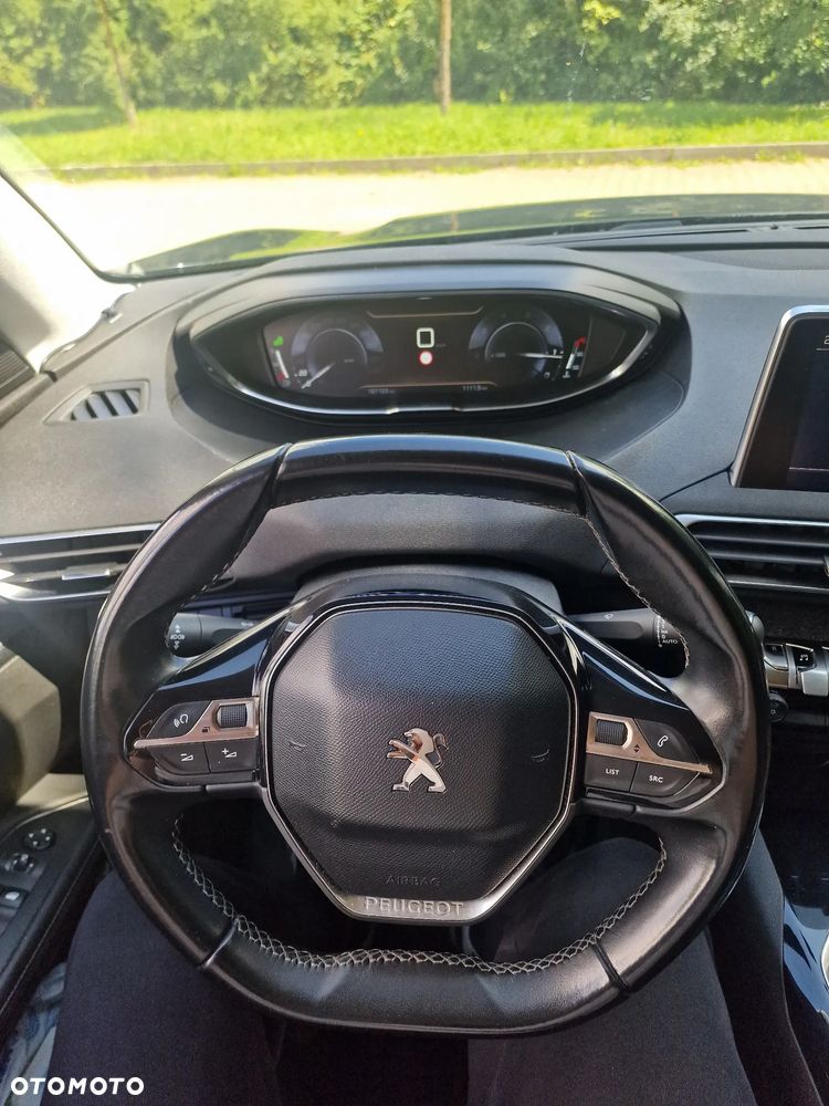 Peugeot 5008 BlueHDI 130 Allure Business-Paket - 25