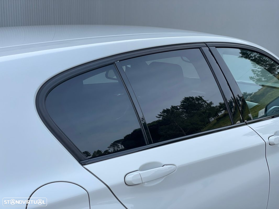 BMW 116 d Pack M - 17