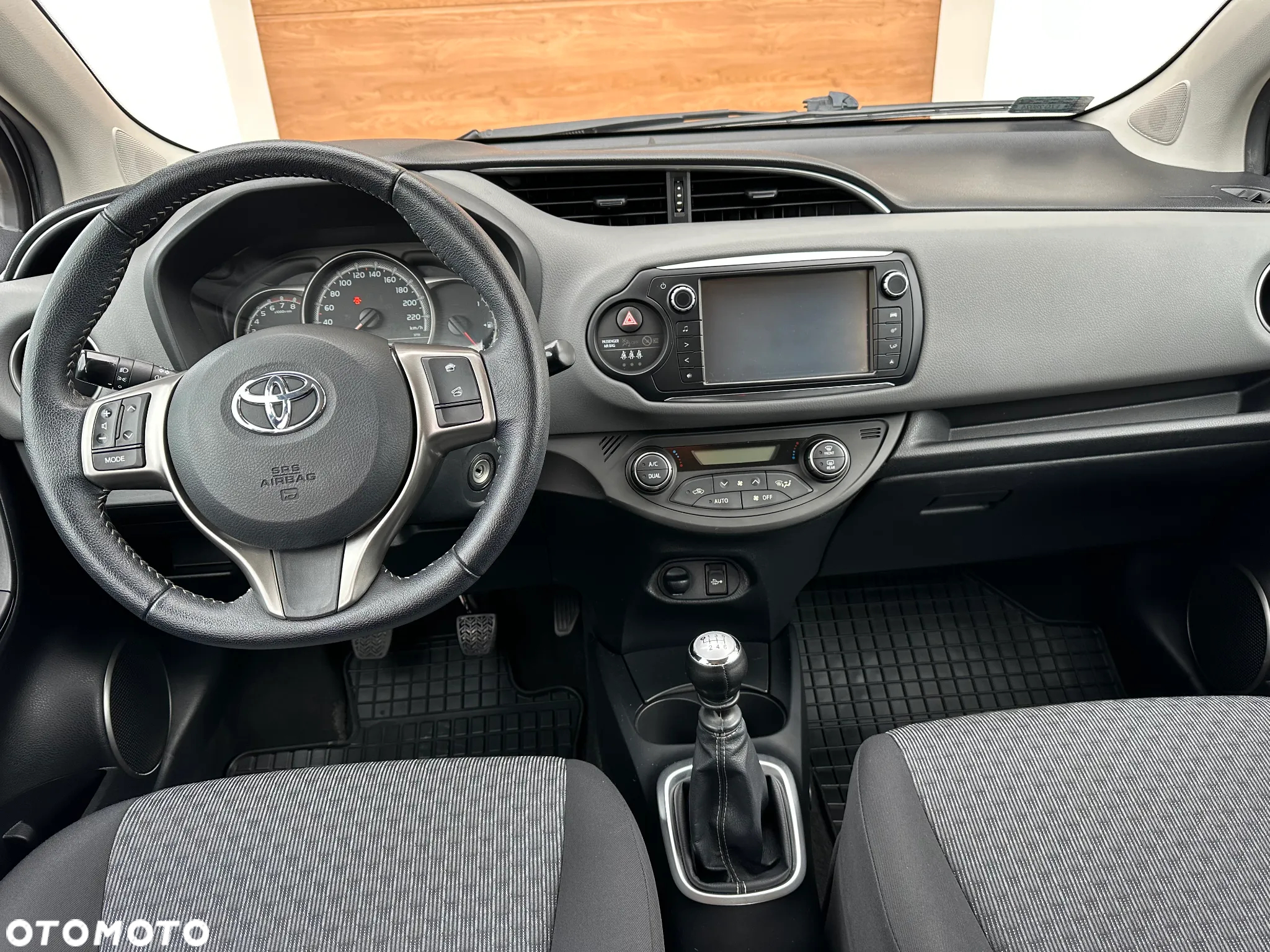 Toyota Yaris 1.33 Premium - 20