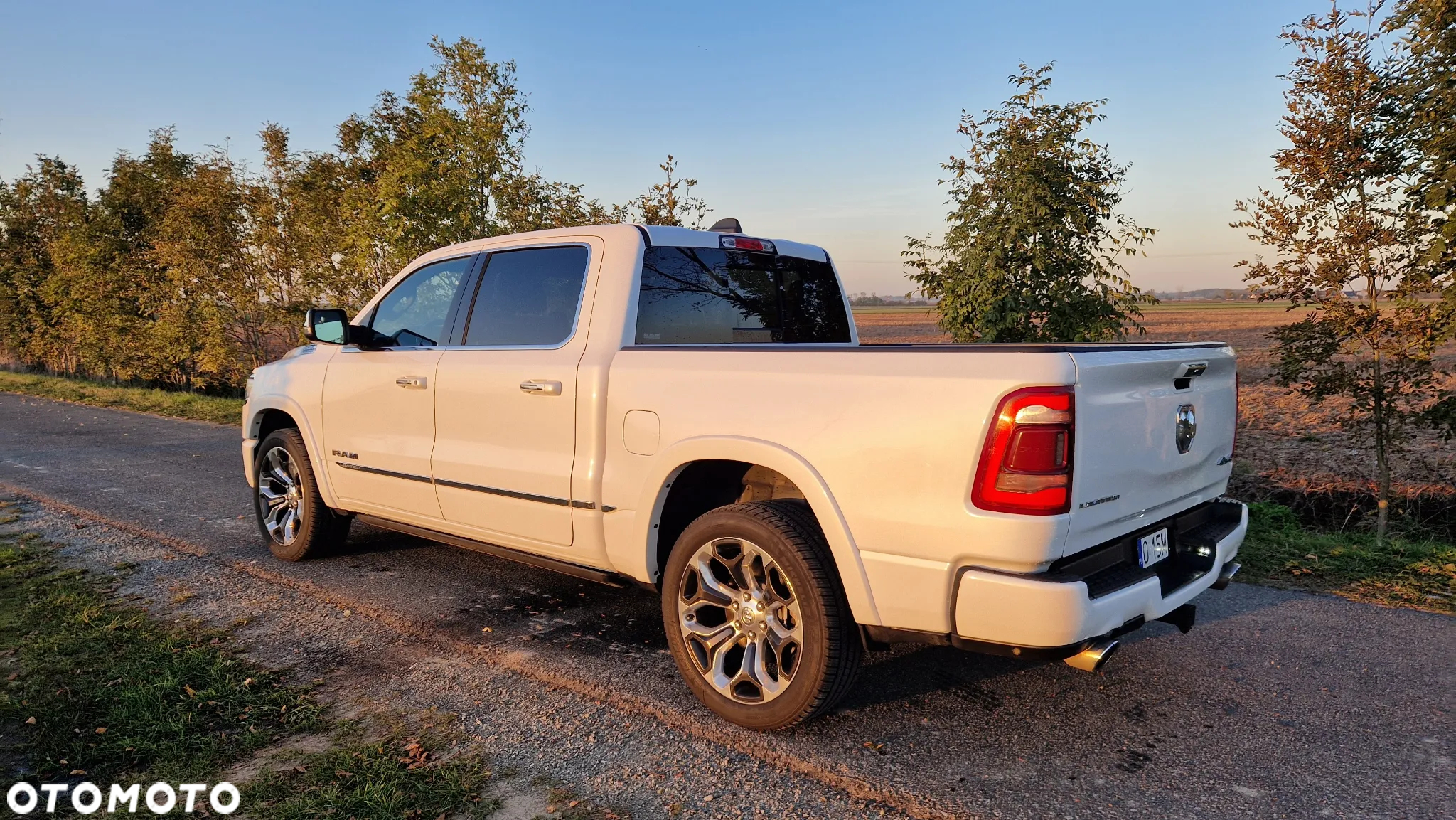RAM 1500 Crew Cab Shortbed Limited - 3