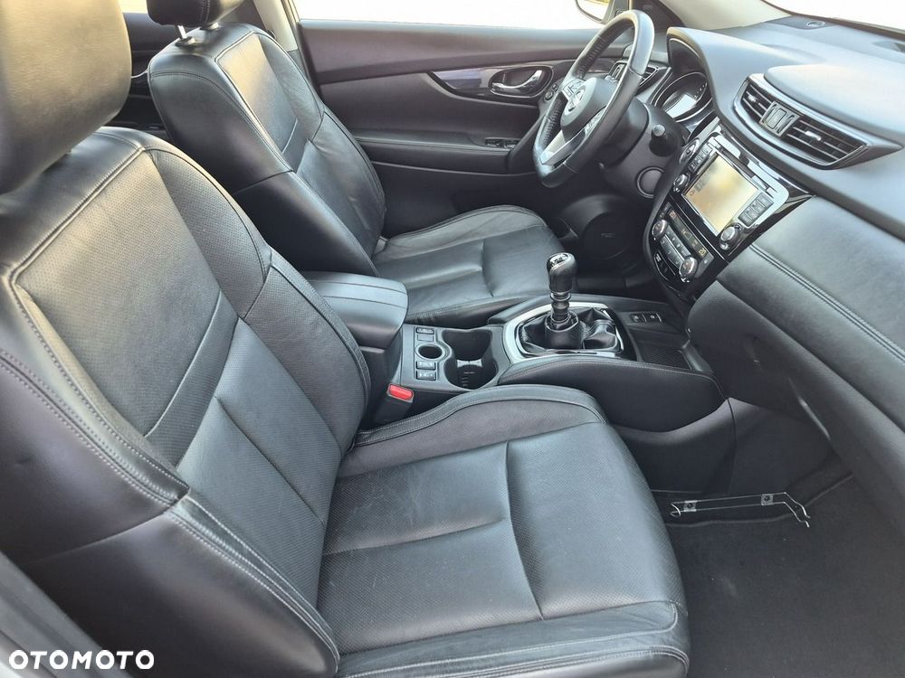 Nissan X-Trail - 25
