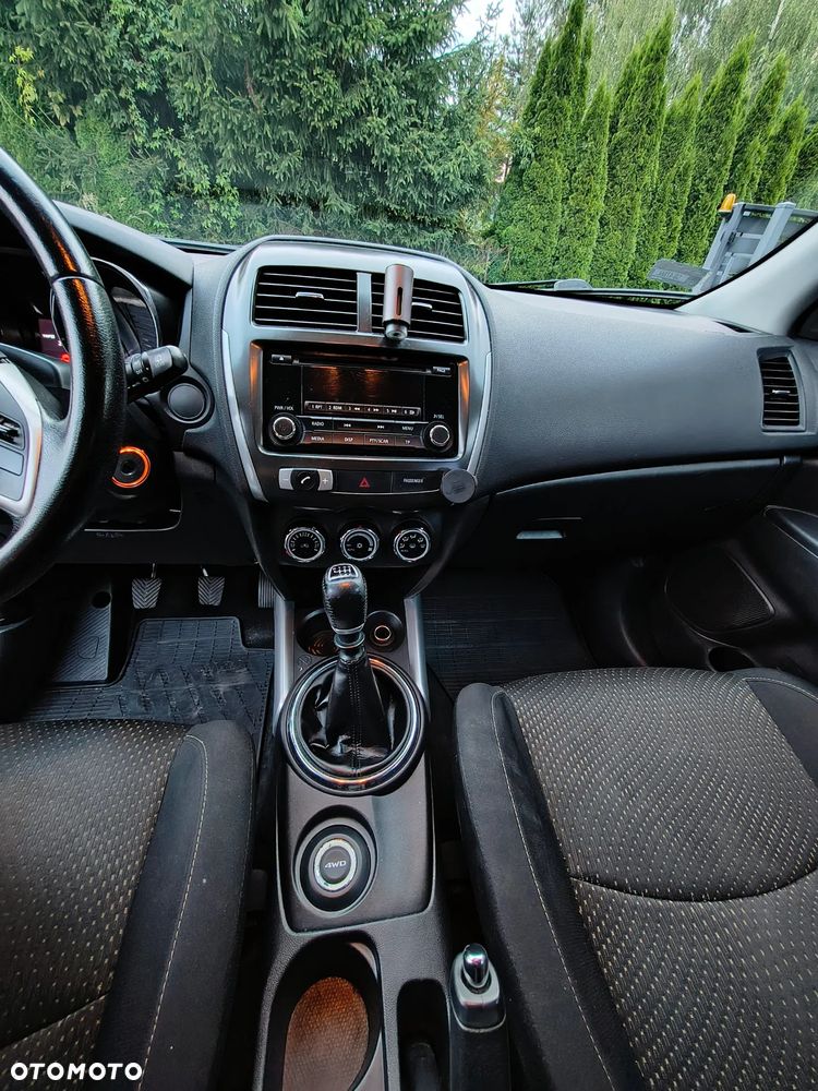 Mitsubishi ASX 1.8 DID Invite 4WD AS&G - 9