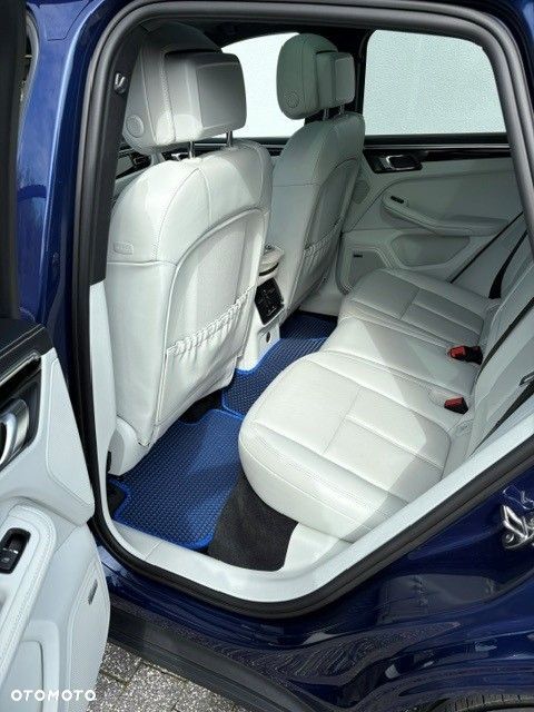 Porsche Macan T - 9