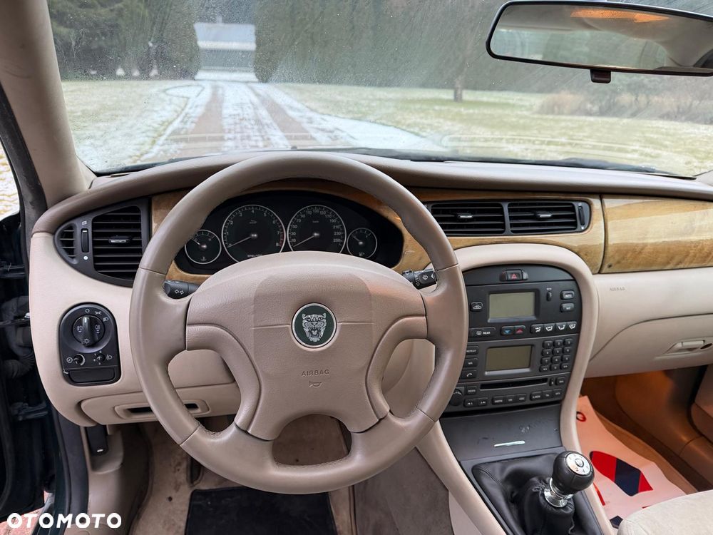 Jaguar X-Type 2.0 V6 Sport - 7