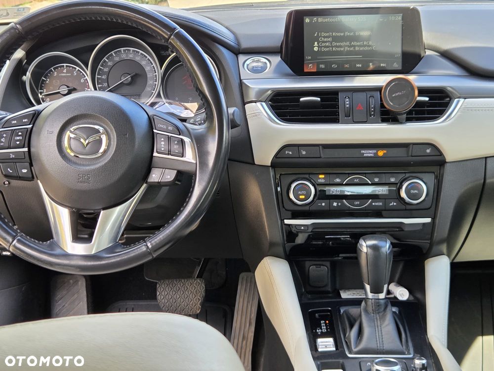 Mazda 6 - 8