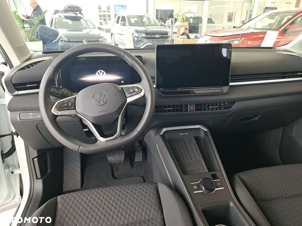 Volkswagen T-Roc - 13