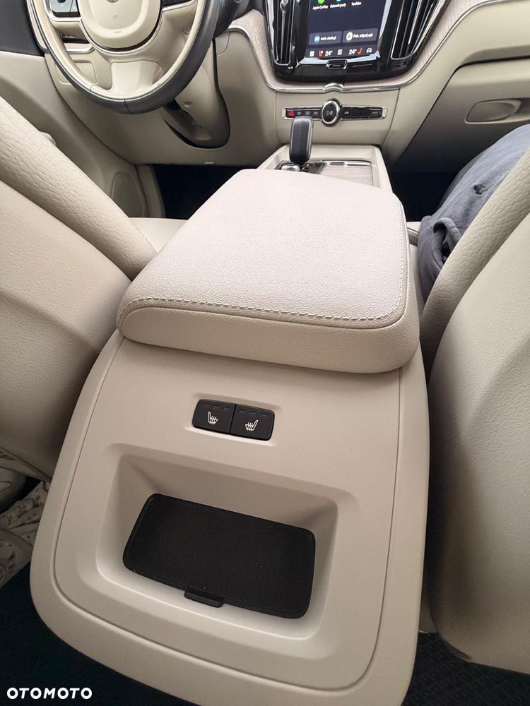 Volvo XC 60 B4 B Plus Bright - 7