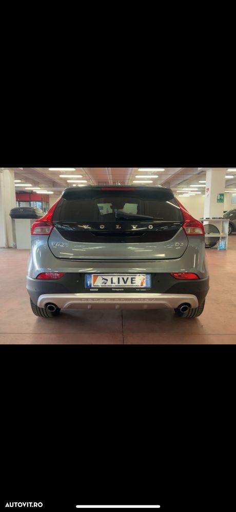 Volvo V40 D3 Geartronic Summum - 4