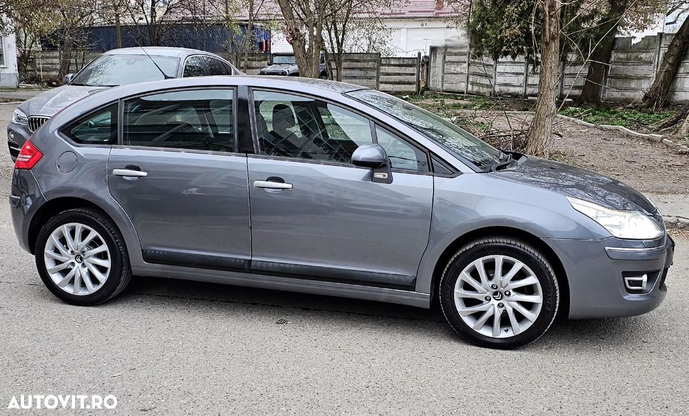 Citroën C4 1.6 HDI FAP EGS6 Exclusive - 4