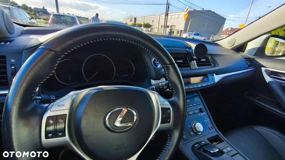 Lexus CT 200h Prestige - 13