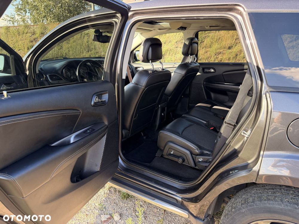 Dodge Journey - 12