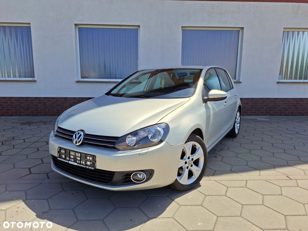 Volkswagen Golf - 1