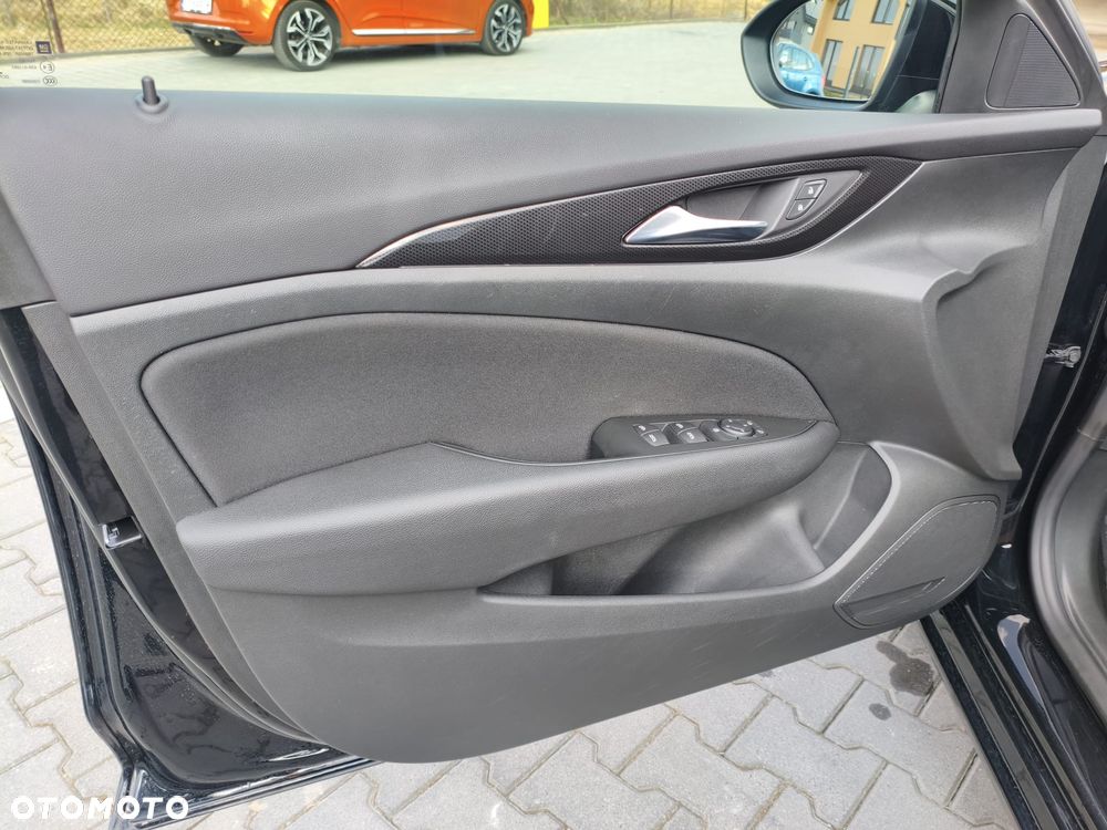 Opel Insignia 2.0 CDTI Business Elegance S&S - 12
