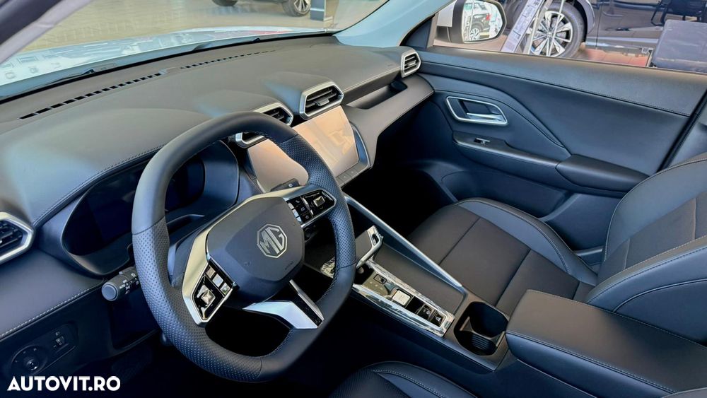 MG ZS HEV Hybrid+ Standard - 11