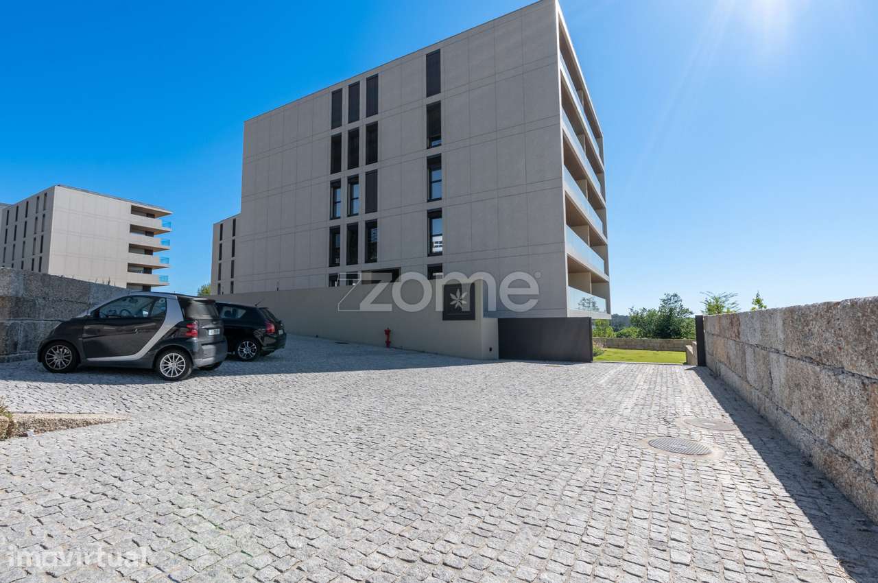 Apartamento T1 no Edifício Castanheiro, Urgezes - Grande imagem: 5/29