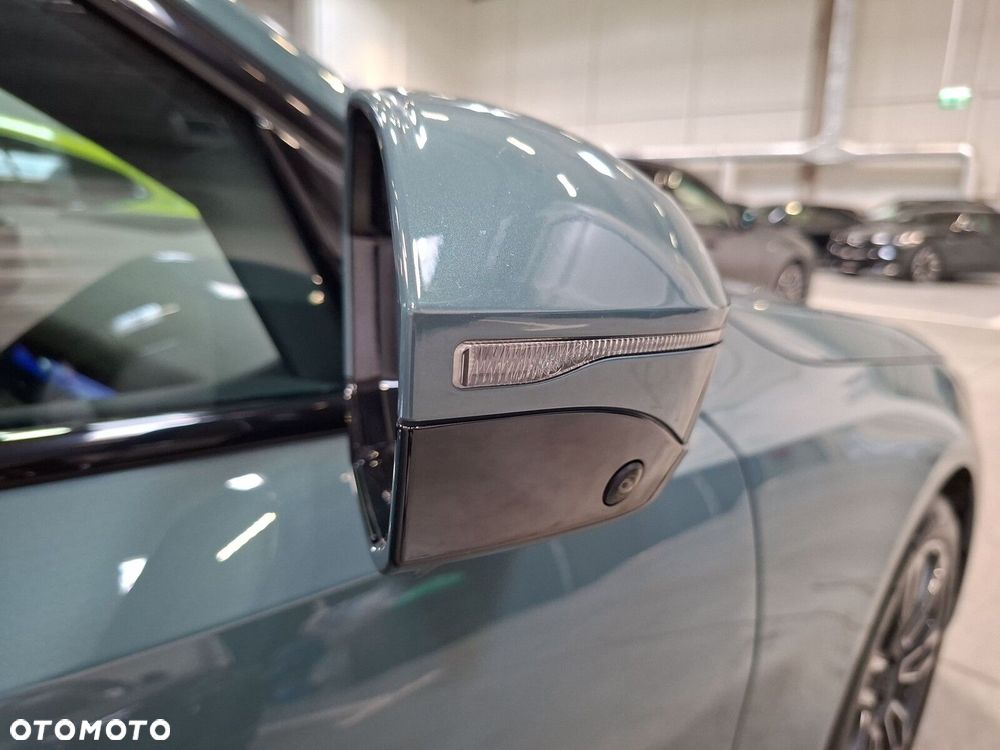 BMW Seria 5 - 21