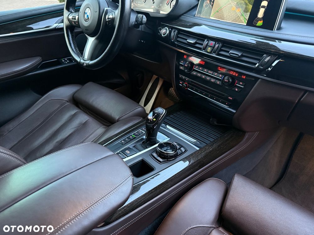 BMW X5 xDrive50i Sport-Aut - 15