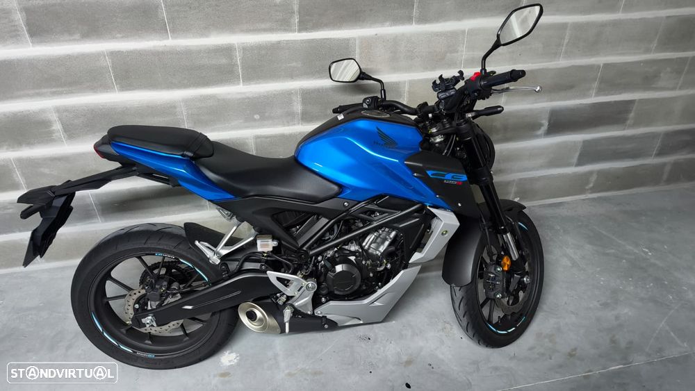 Honda CB CB125R Neo Sports Café - 14