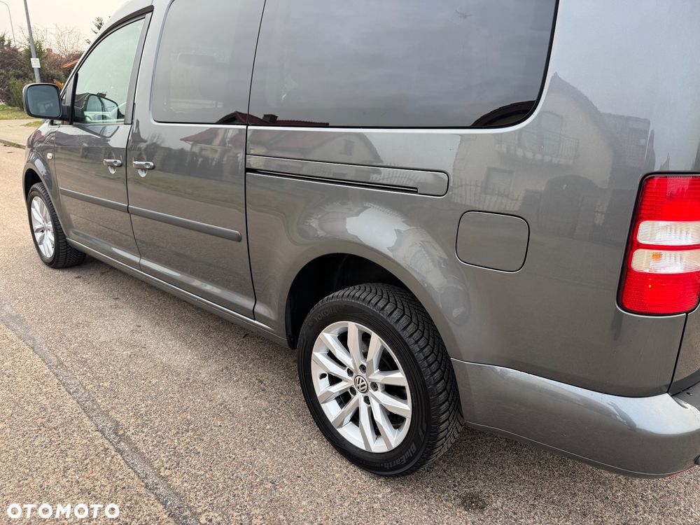 Volkswagen Caddy Maxi Trendline Mixt DSG - 14