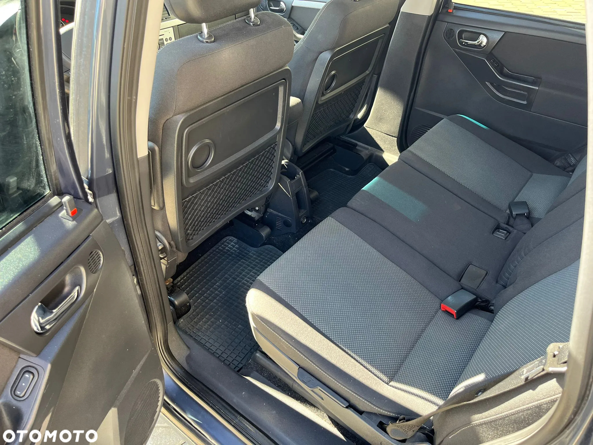 Opel Meriva 1.6 16V Innovation 110 Jahre - 9