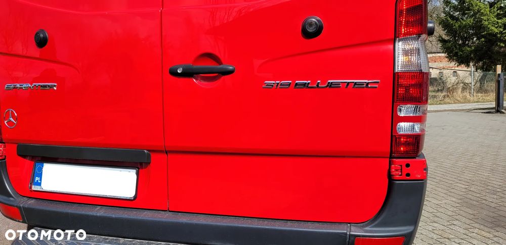 Mercedes-Benz Sprinter - 14