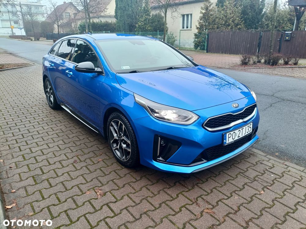 Kia ProCeed - 12