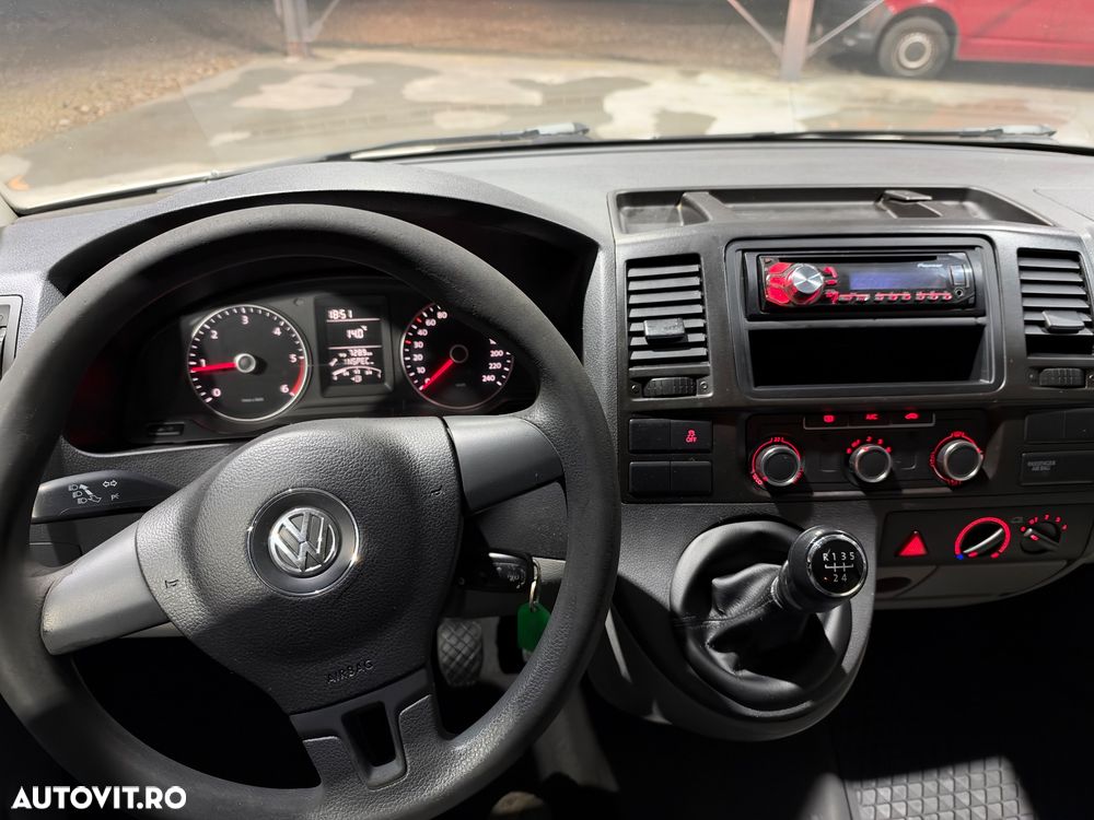 Volkswagen Transporter - 21