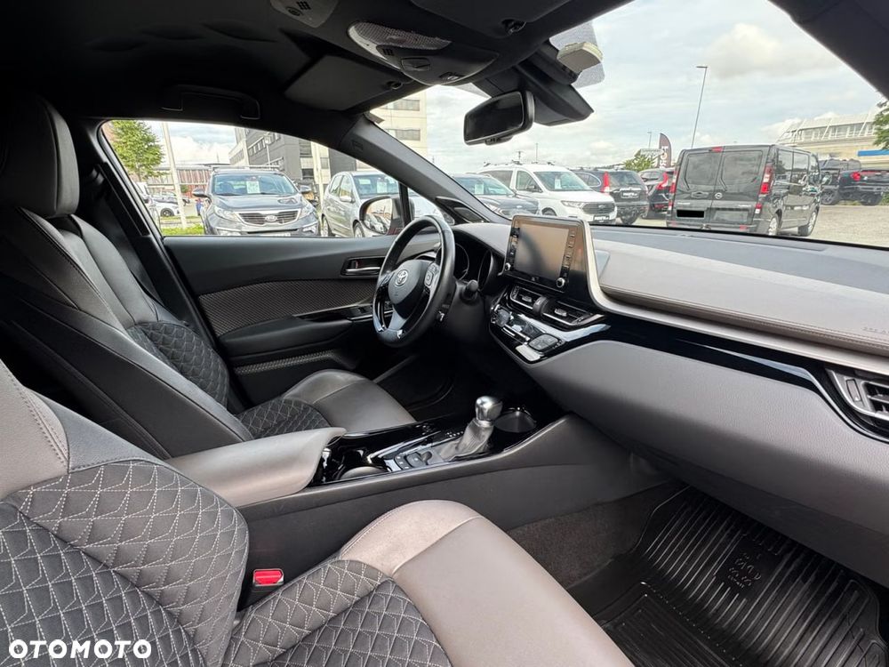 Toyota C-HR 2.0 Orange Edition - 31