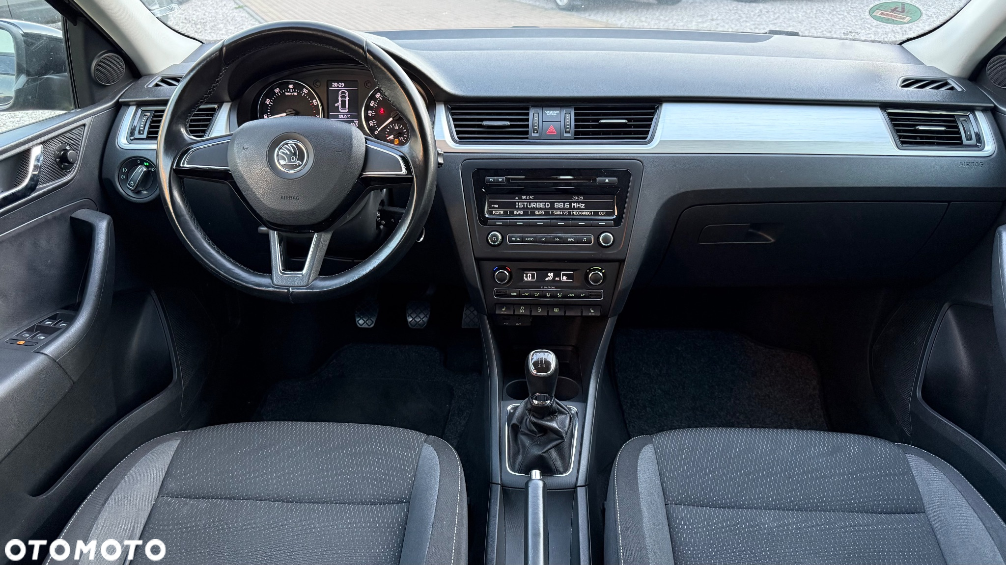 Skoda RAPID 1.2 TSI Edition - 12