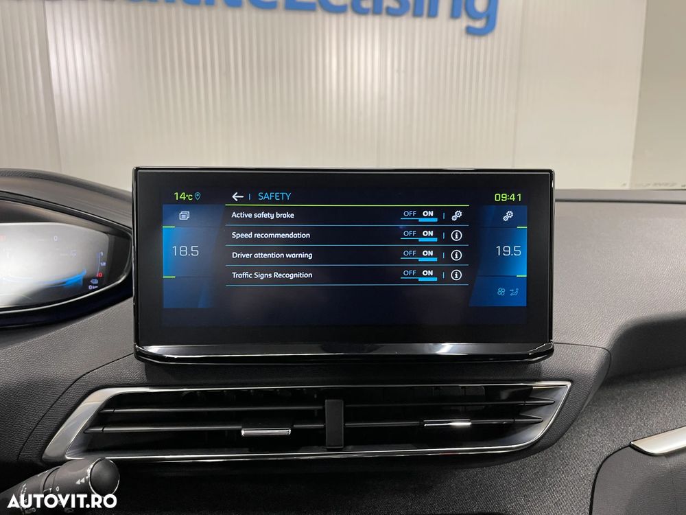 Peugeot 3008 Plug-In Hybrid 225 e-EAT8 Allure Pack - 19