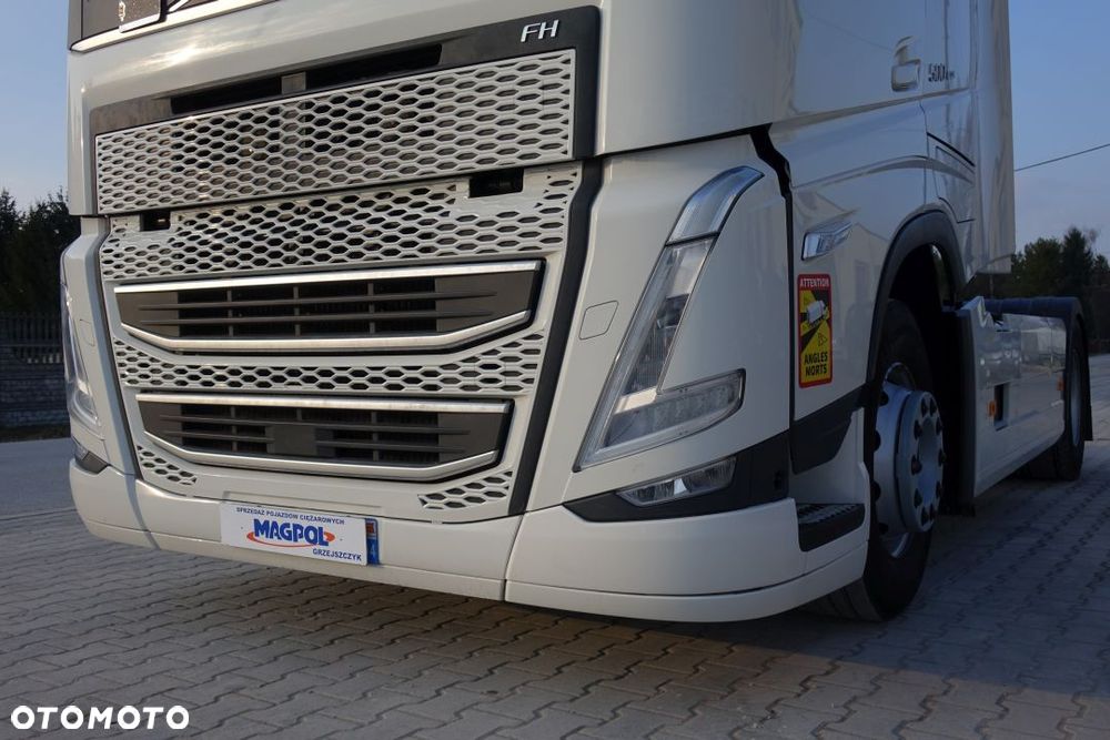 Volvo FH 500 GLOBETROTTER / I-SAVE / STANDARD / AUTOMAT / EURO 6 / KLIMATYZACJA POSTOJOWA / LODÓWKA / LED / NAVI / 2 ZBIORNIKI - 9