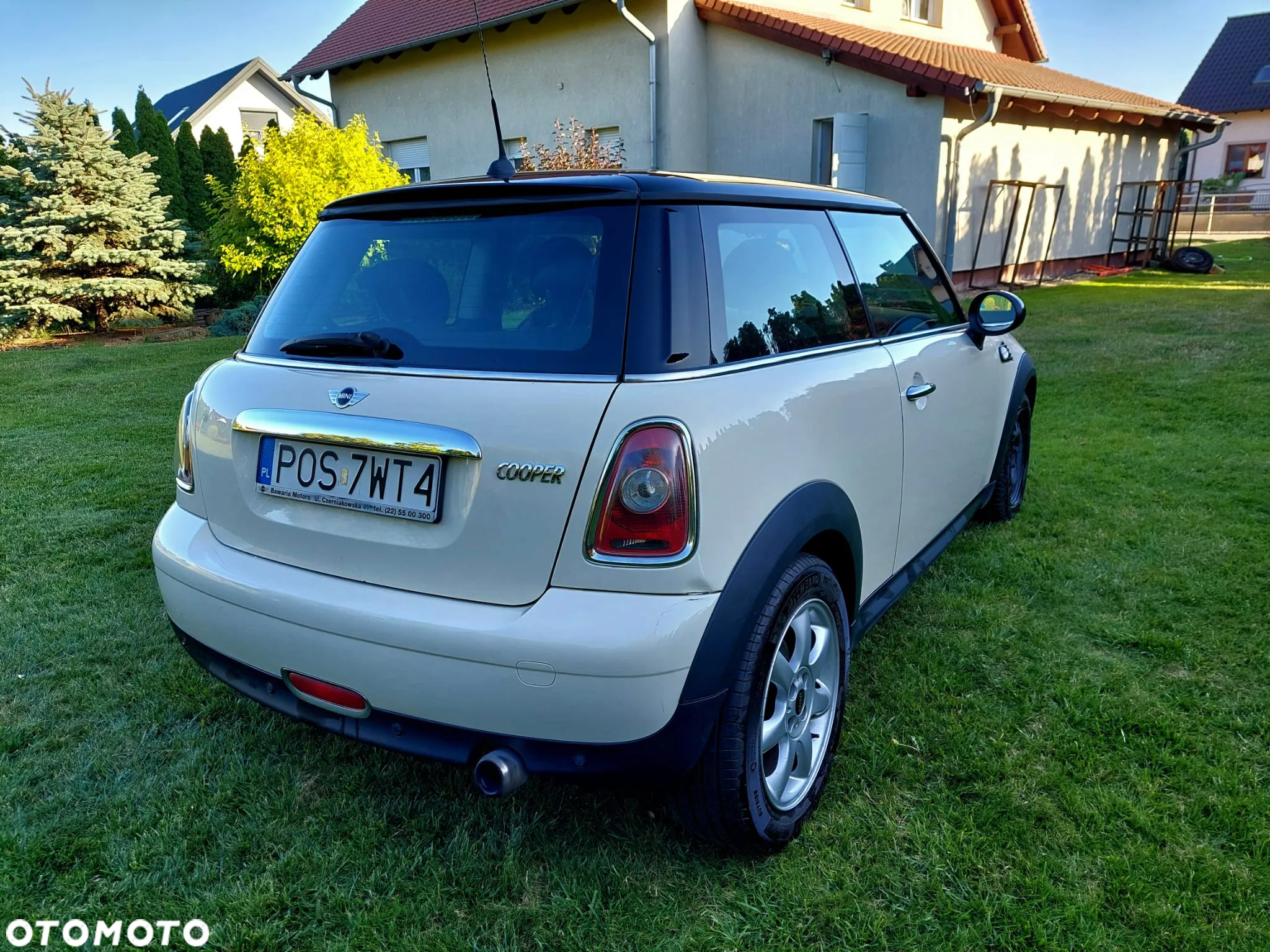 MINI Cooper Standard - 4