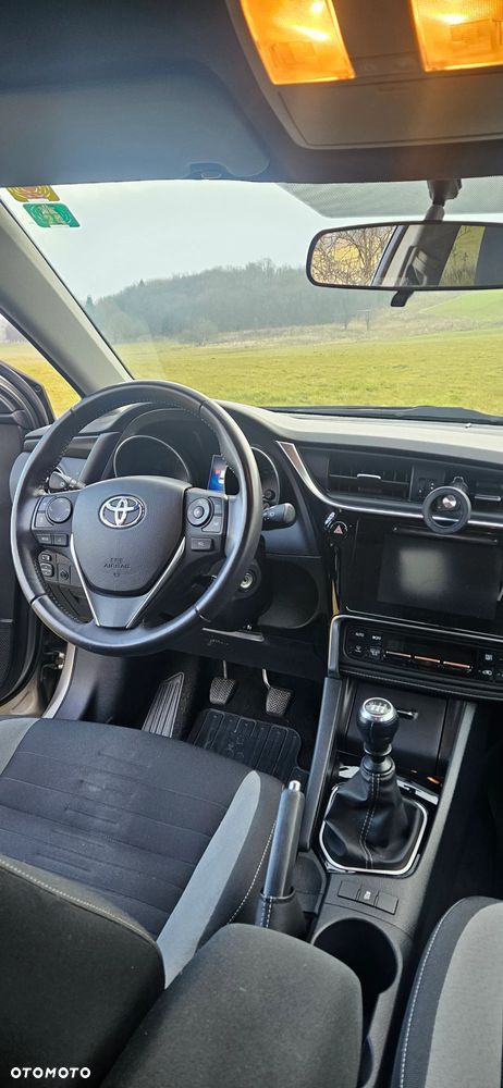 Toyota Auris 1.2 T Dynamic - 13