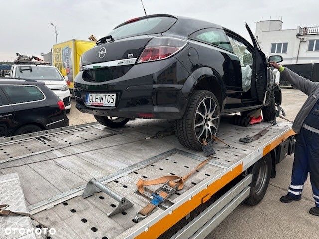 Opel Astra GTC 1.6 - 2