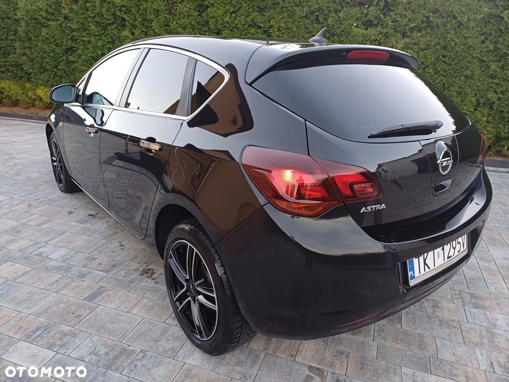 Opel Astra 1.4 T Sport EU6 - 17